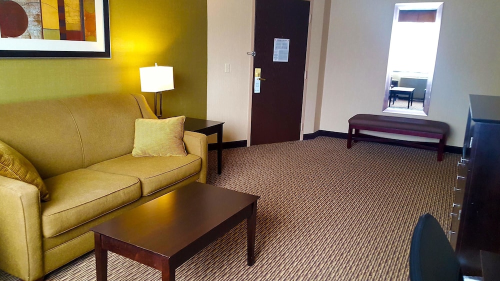 Best Western Watertown Fort Drum 37/55