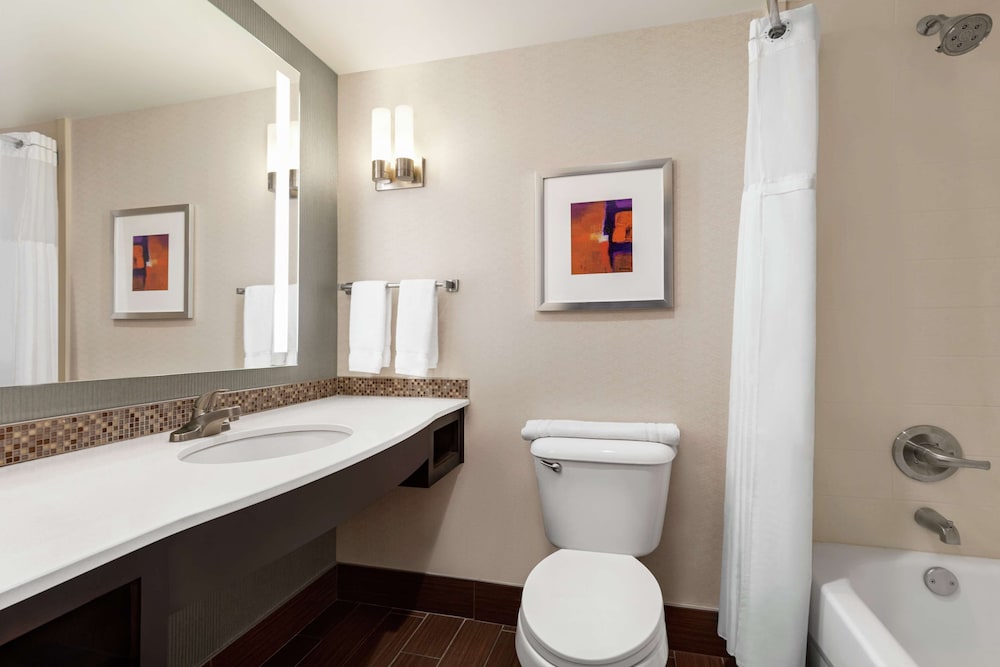 Hilton Garden Inn Louisville Downtown 35/87