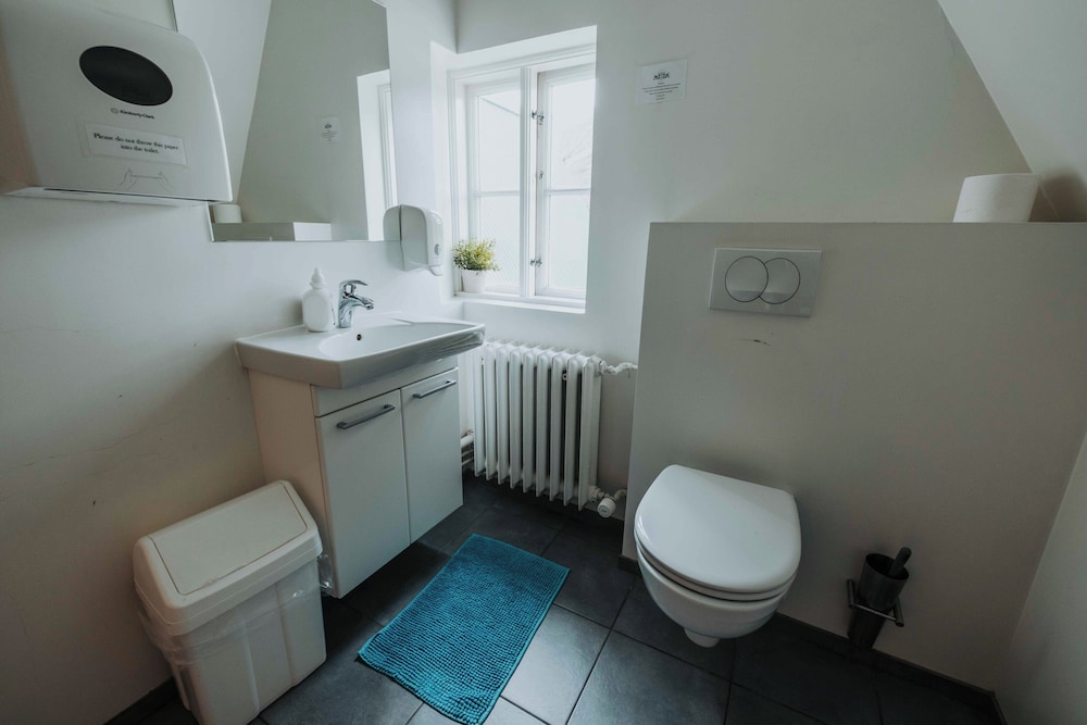 Heradsskolinn Historic Guesthouse 48/50