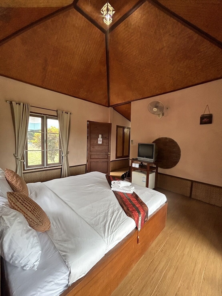 Pai Love & Baan Chon Phao Resort 9/35