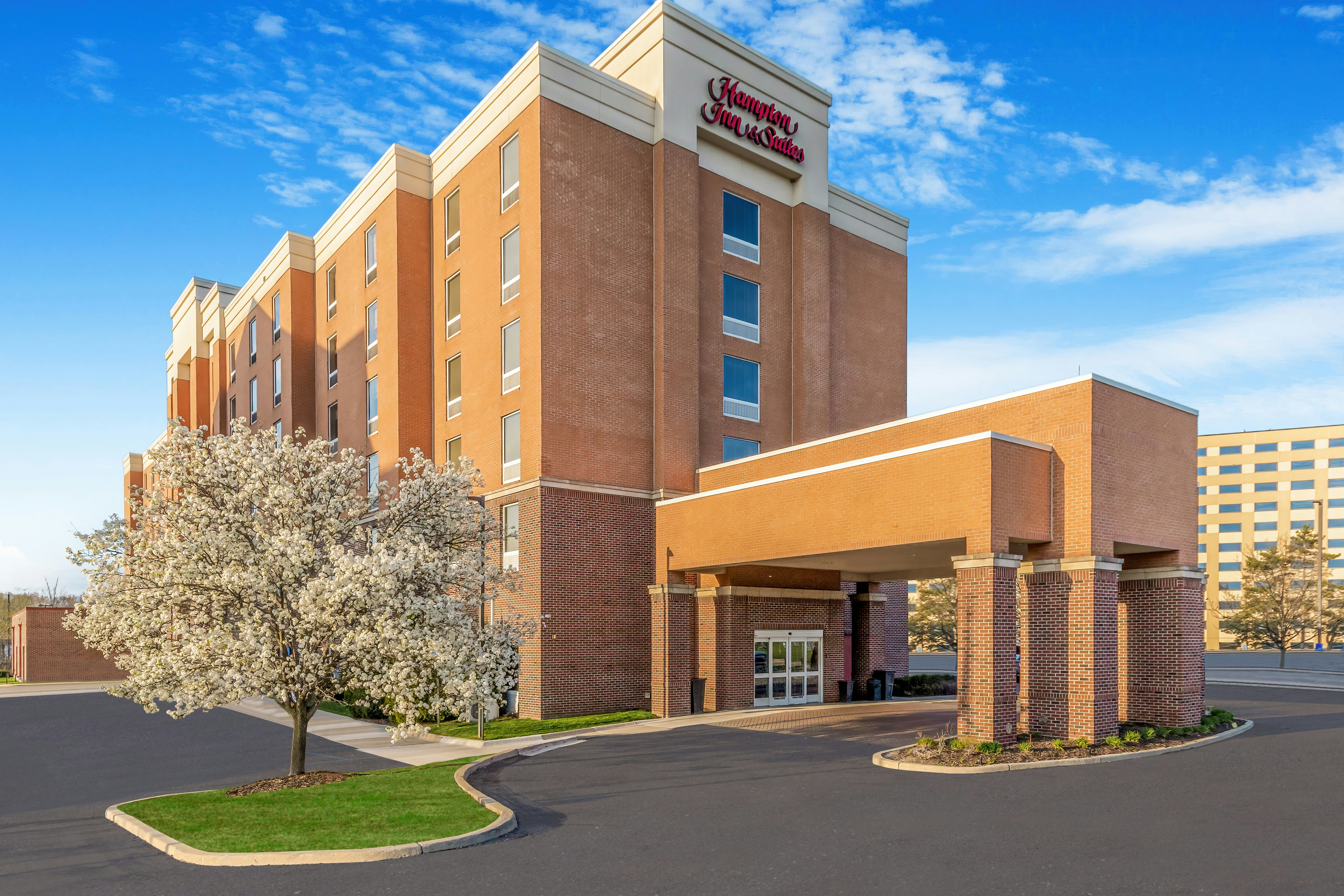 Hampton Inn Suites Detroit Airport Romulus 13/13