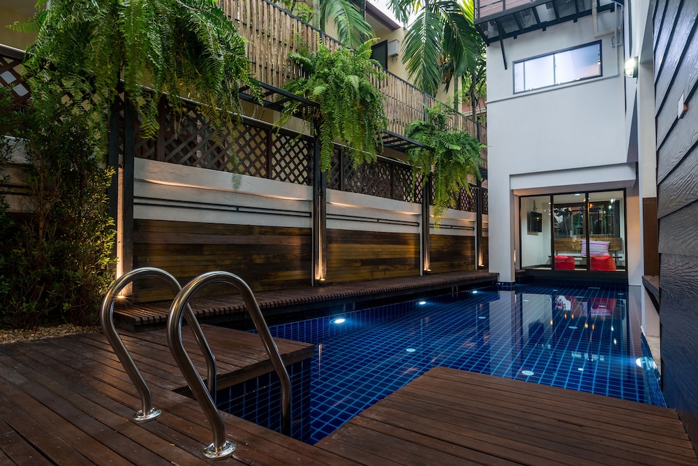 33 Poshtel - Adults Only 25/50