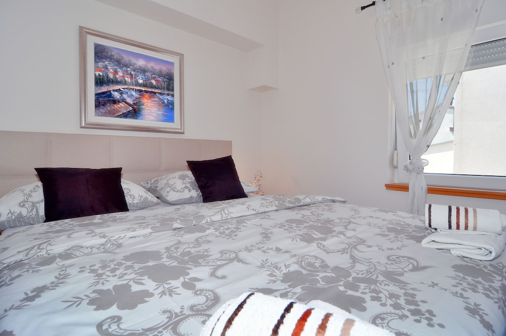 1 BEDROOM, COMFORT, APARTMENT, POOL VIEW, PATIO