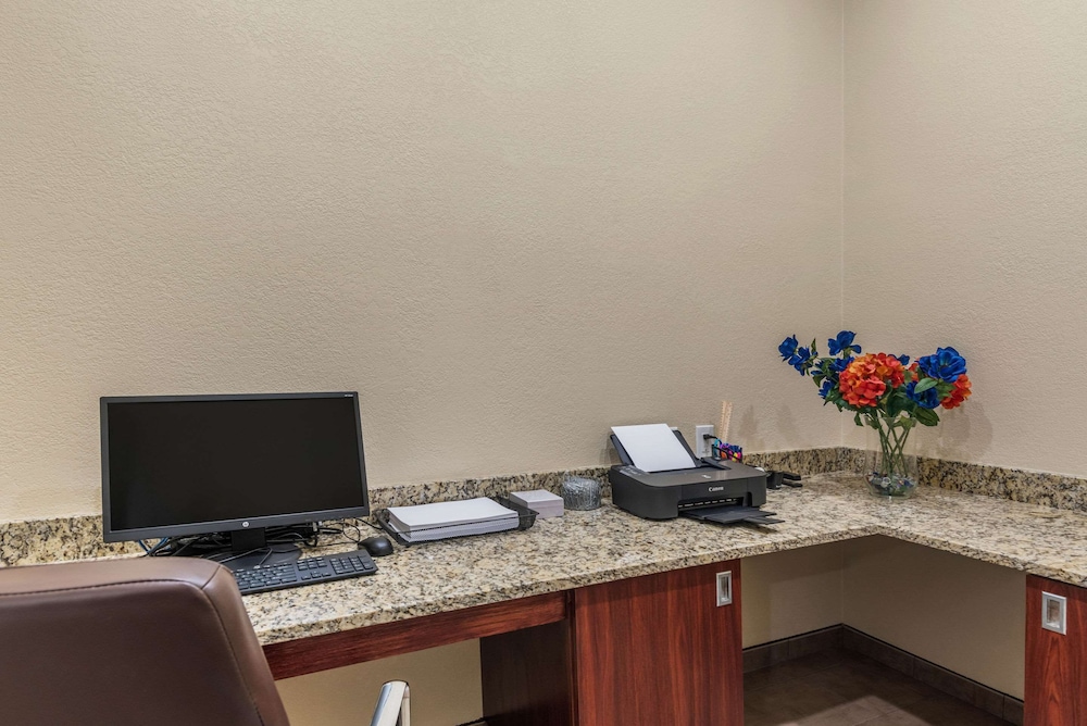 Comfort Inn & Suites Big Spring 37/39