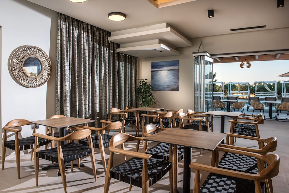 Malena Hotel and Suites - Adults Only by Omilos Hotels 39/50