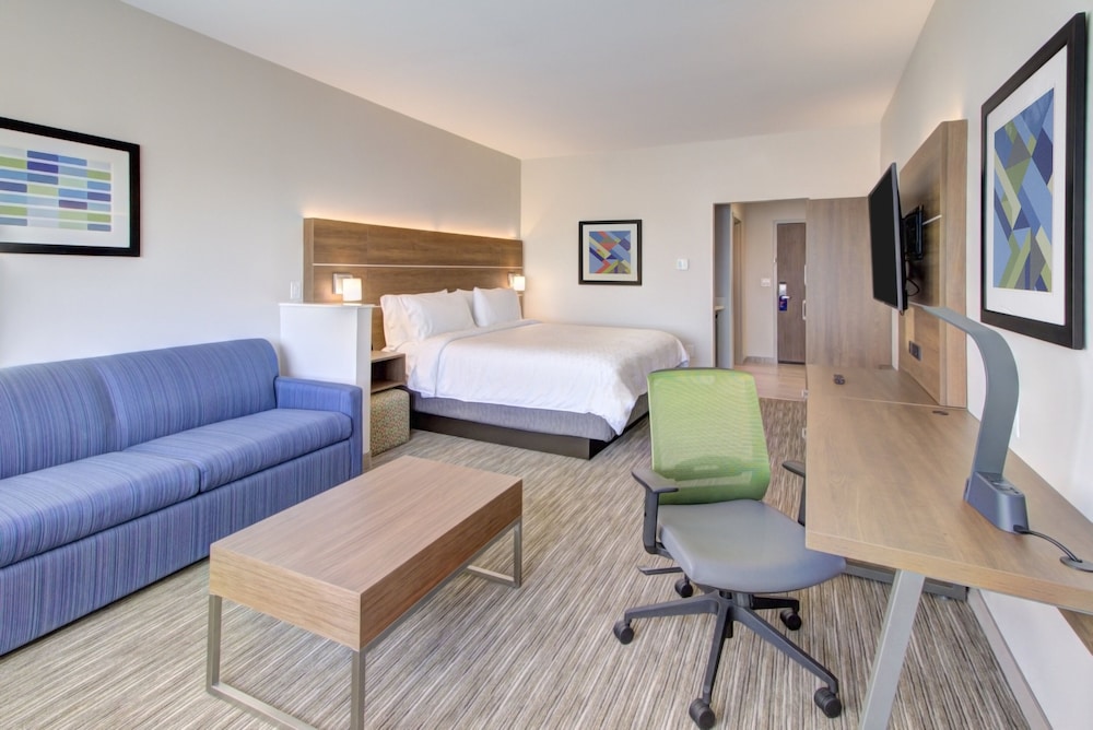 Holiday Inn Express Suites Charlotte Southwest 30/42