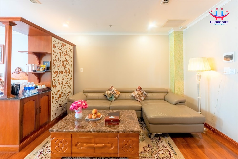 Huong Viet Hotel 85/99