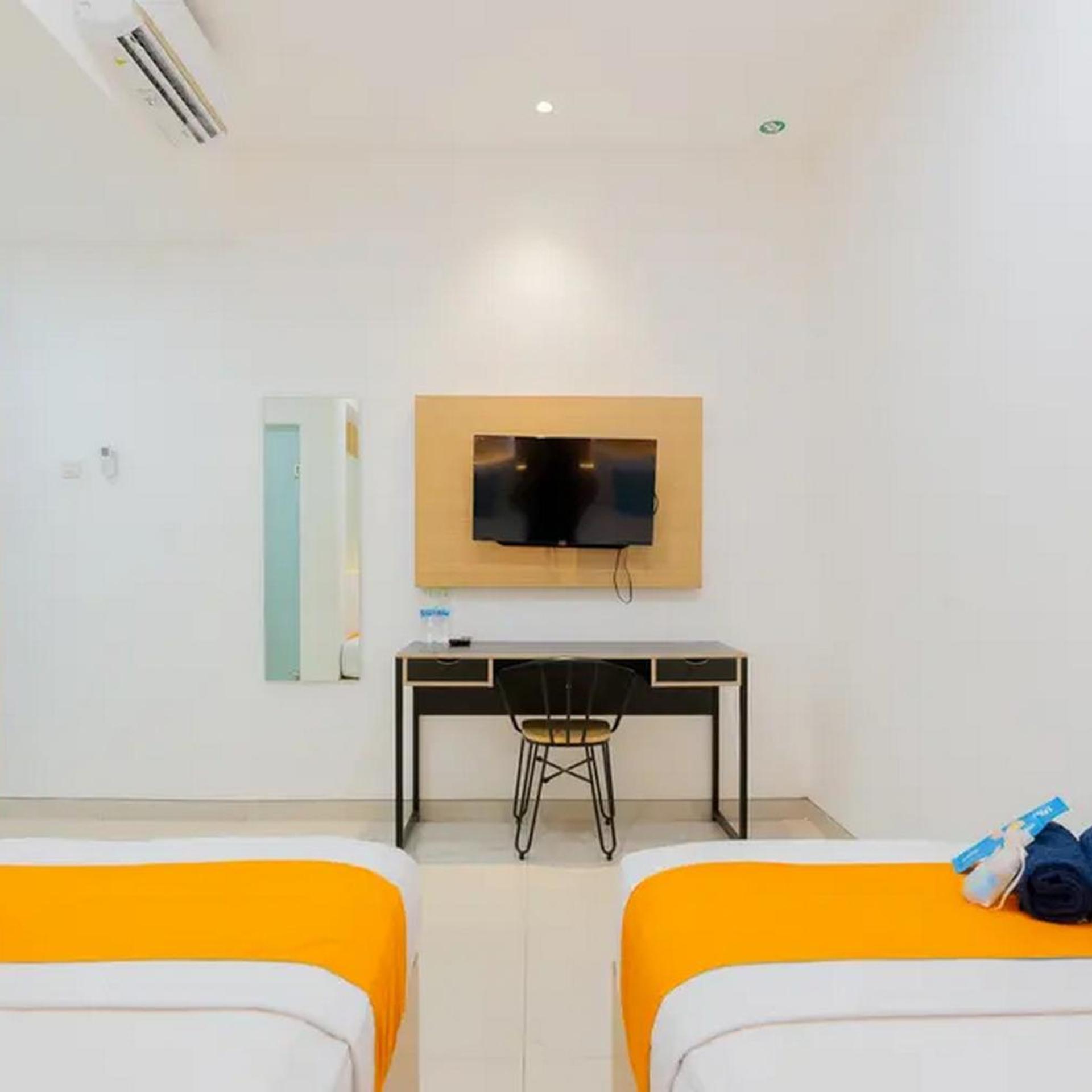 Sans Hotel Box Mansion Surabaya 52/65