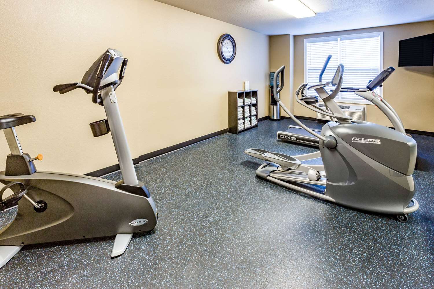 AmericInn by Wyndham Burnsville 14/20