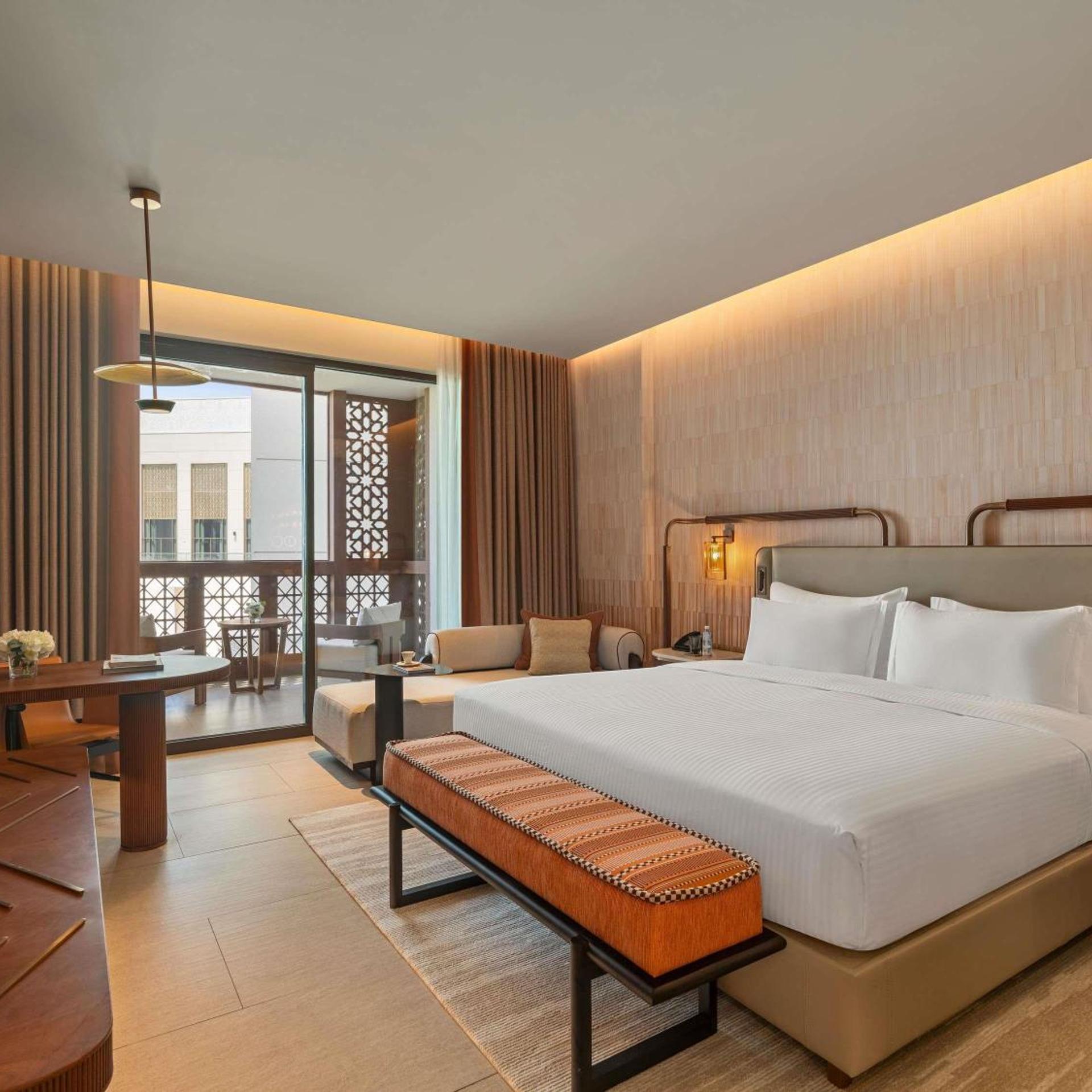 Deluxe, King Bed, Murphy Bed, Garden View