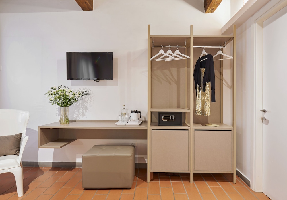 SETTE ANGELI ROOMS 62/72