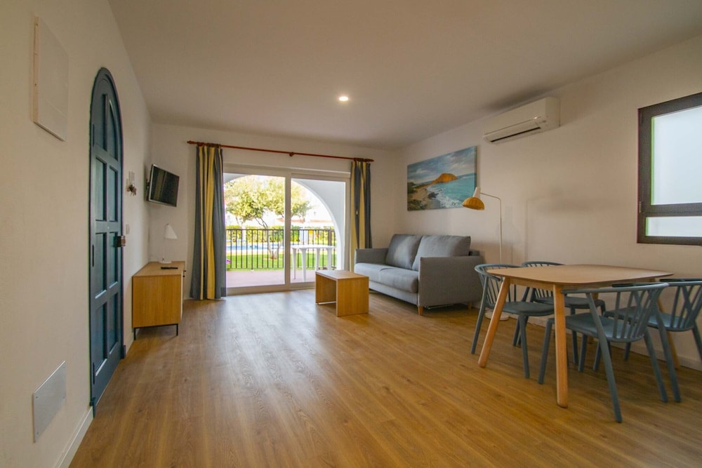 Apartamentos Sol Y Mar 16/32