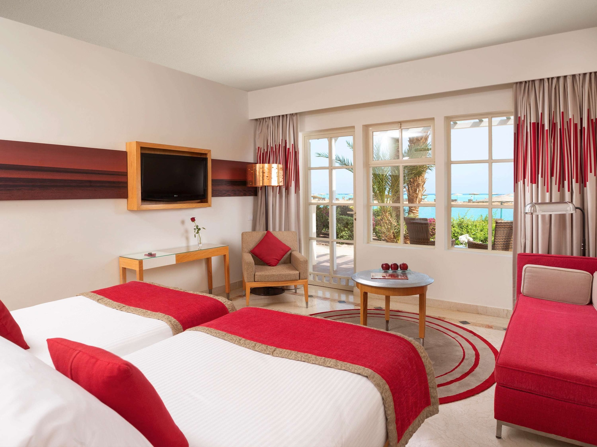 Deluxe, Twin Beds, Lagoon View