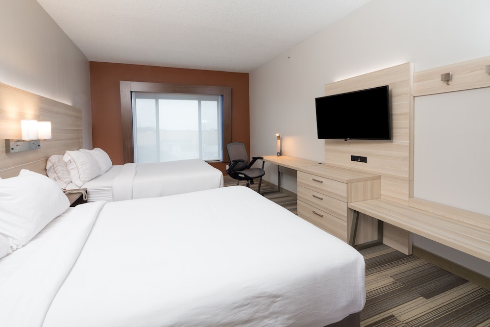 Holiday Inn Express Hotel Suites Grand Blanc 17/46