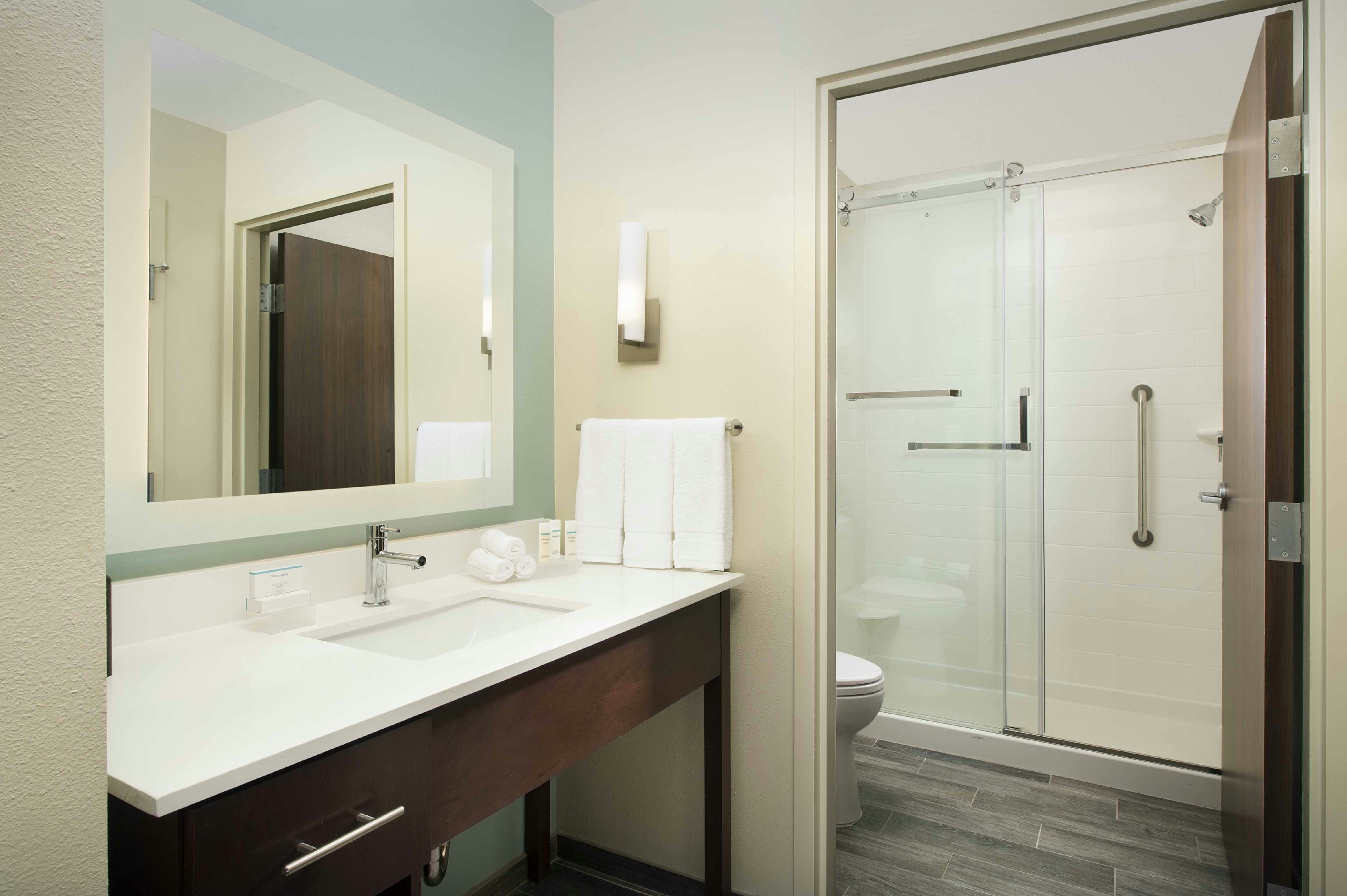 Homewood Suites By Hilton San Antonio Airport 40/41
