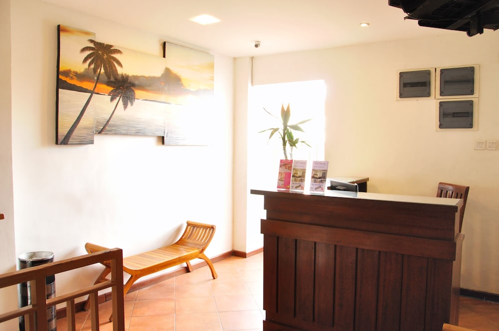 Bemo Corner Guest House 11/44