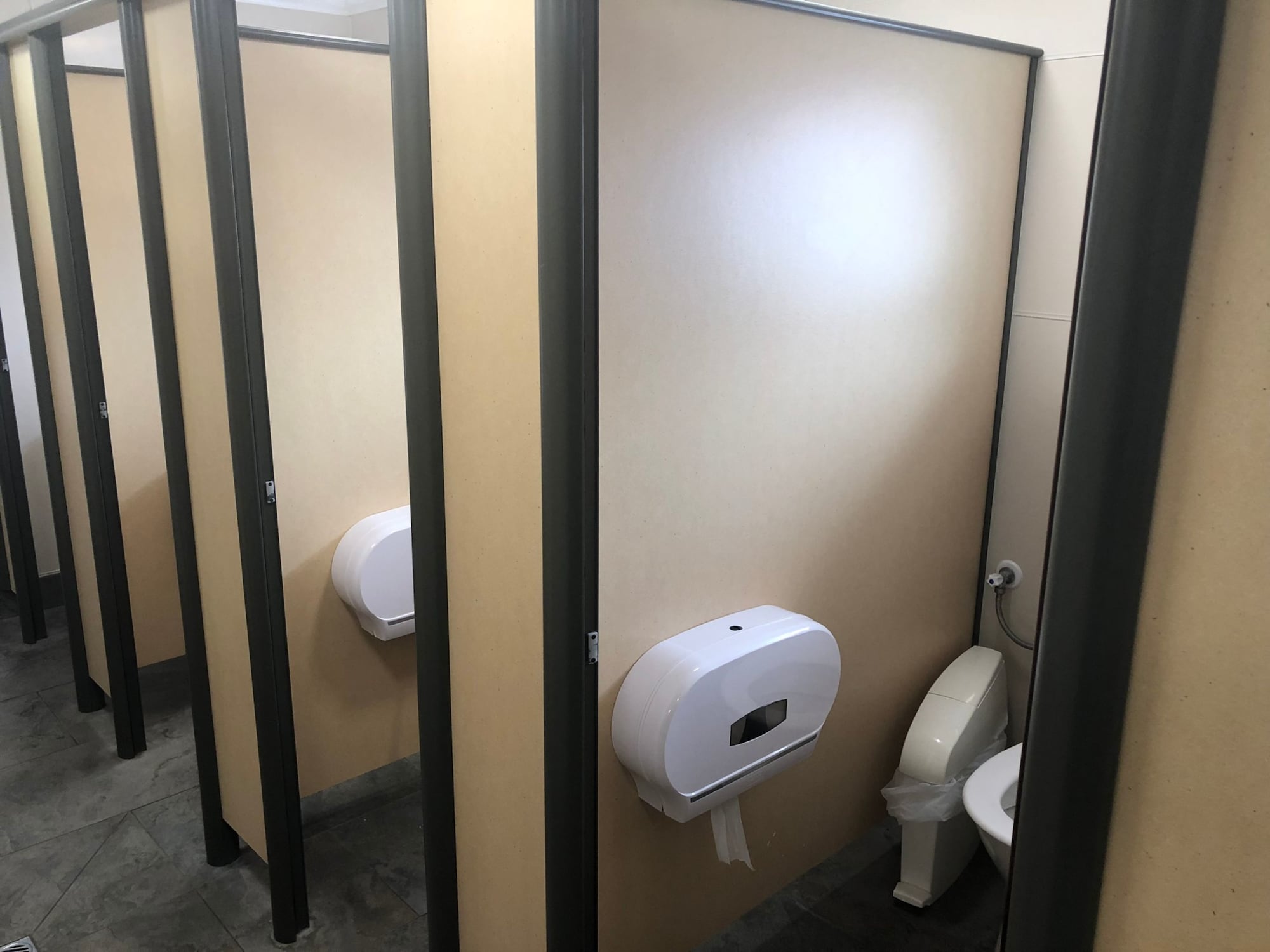Cabin, Bunk Bed, 2 Queen Beds, Shared Bathroom, Kitchen, Large
