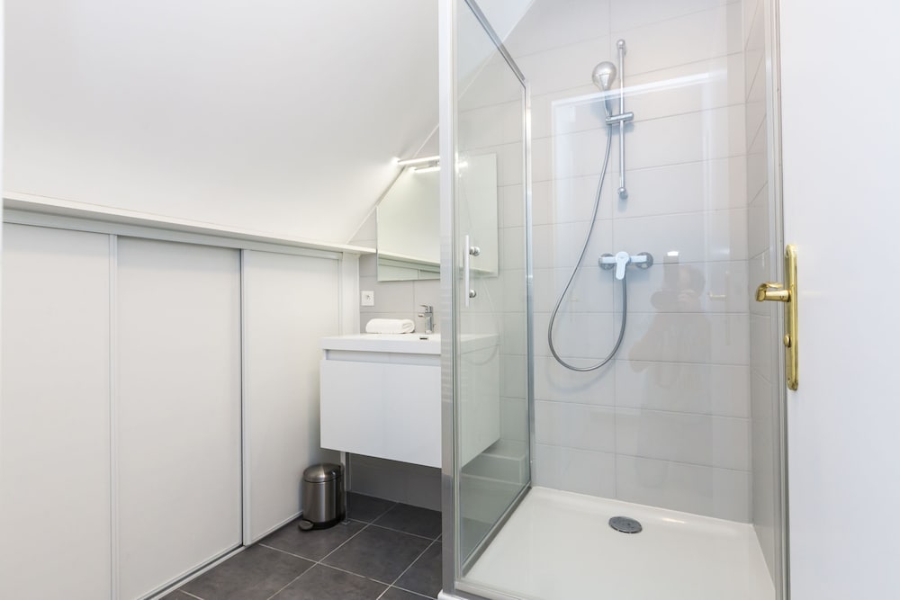 LES BAINS 30/31