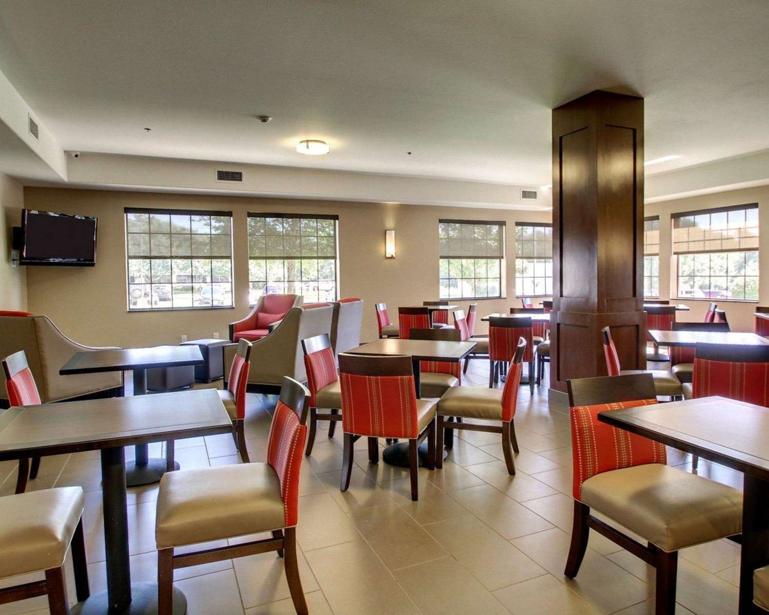 restaurant cafeteria