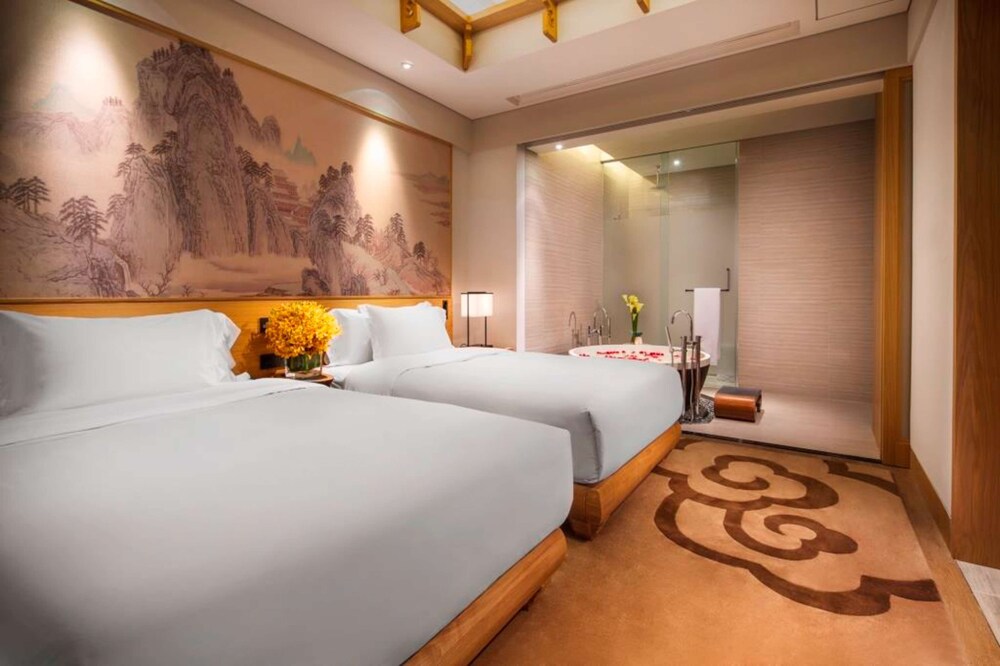Banyan Tree Huangshan 5/50