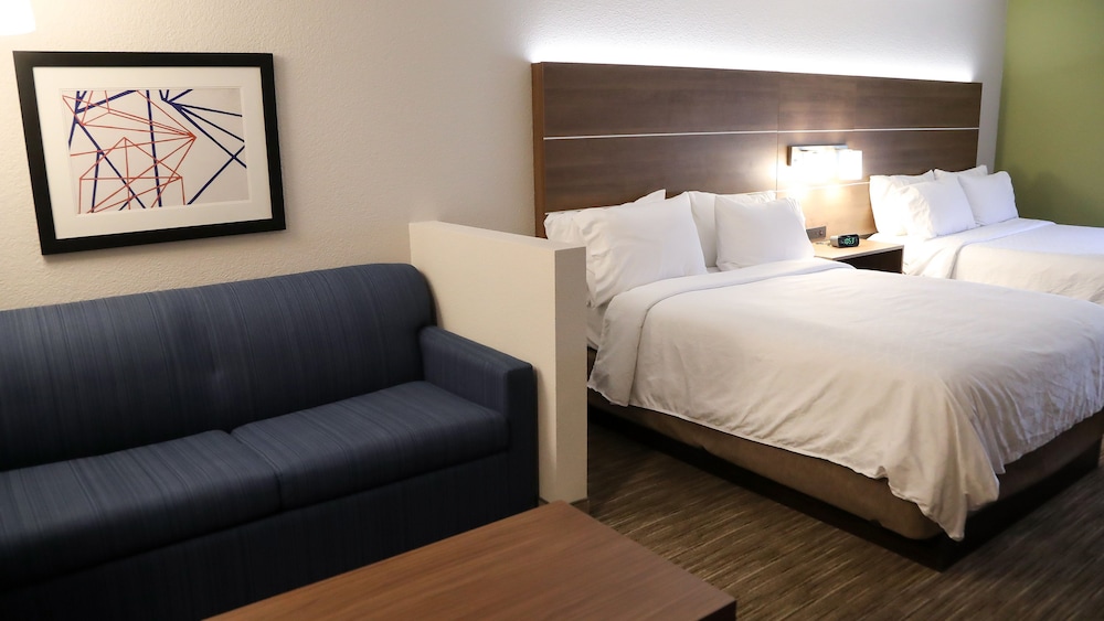 Holiday Inn Express and Suites Colorado Springs North an IHG Hotel 10/67