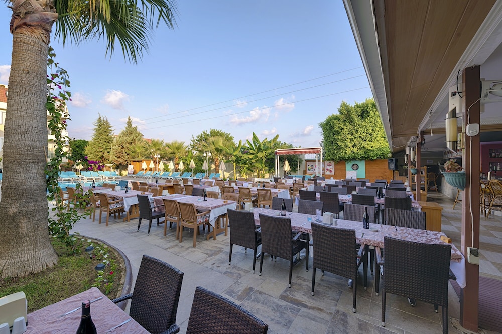 Akalia Suite Hotel and Spa 23/37