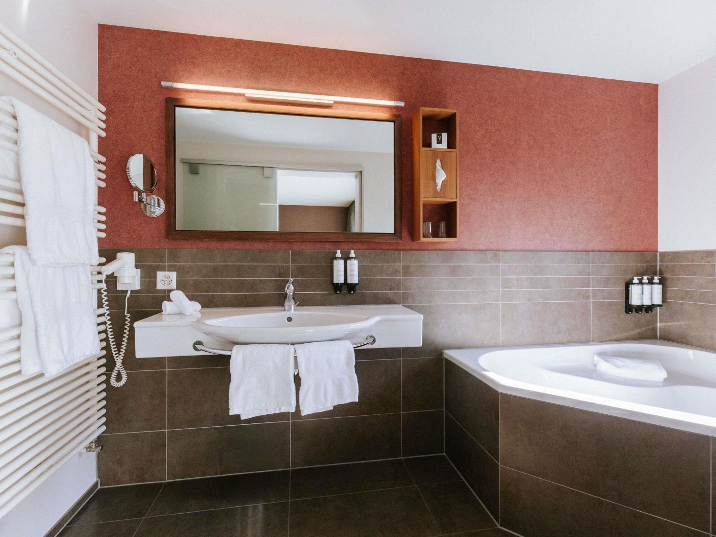 جناح جونيور بسرير مزدوج بشرفة، Hotel Royal St Georges Interlaken MGallery 4/7