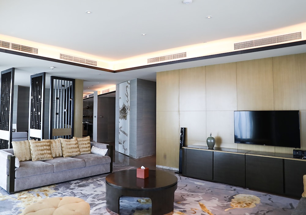 Hyatt Regency Wuxi 4/39