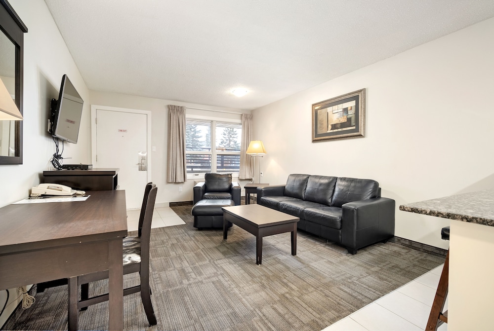 Guest House Inn And Suites 26/46