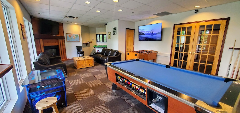 Sunset Resorts Canmore 7/50