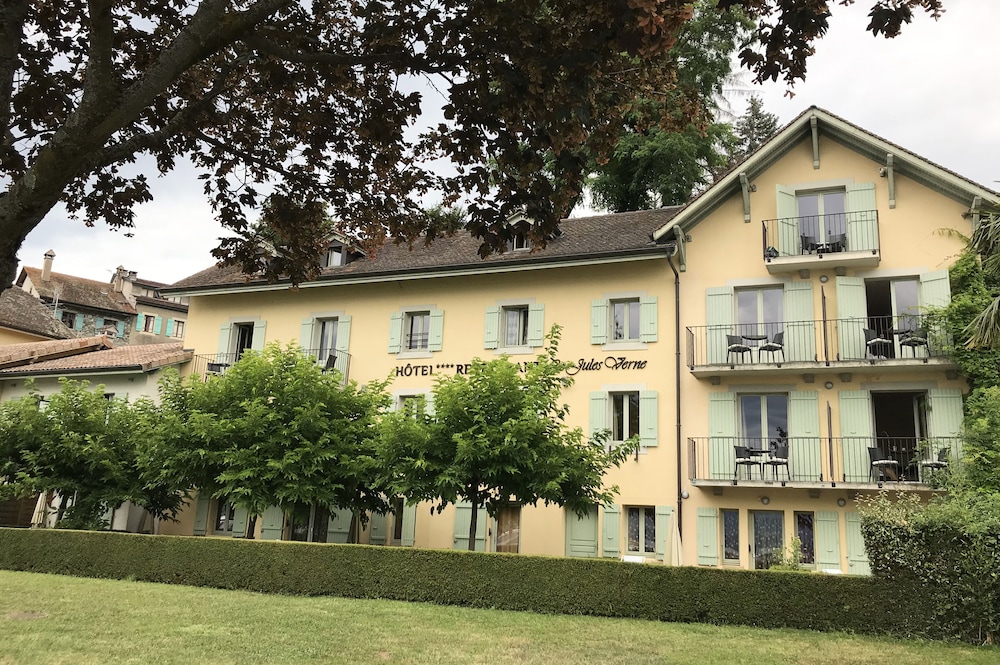 Hotel the Originals Le Jules Verne 1/70