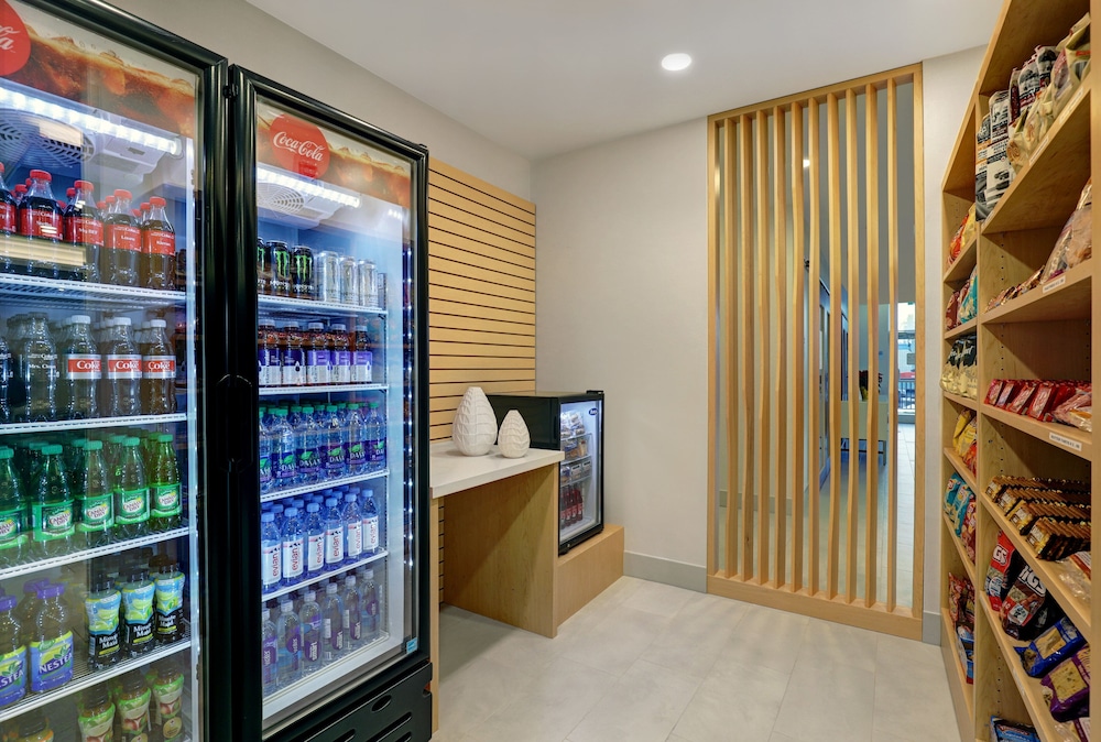 Holiday Inn Express And Suites Collingwood 53/73