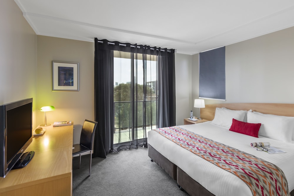 Nesuto Parramatta Apartment Hotel 13/67