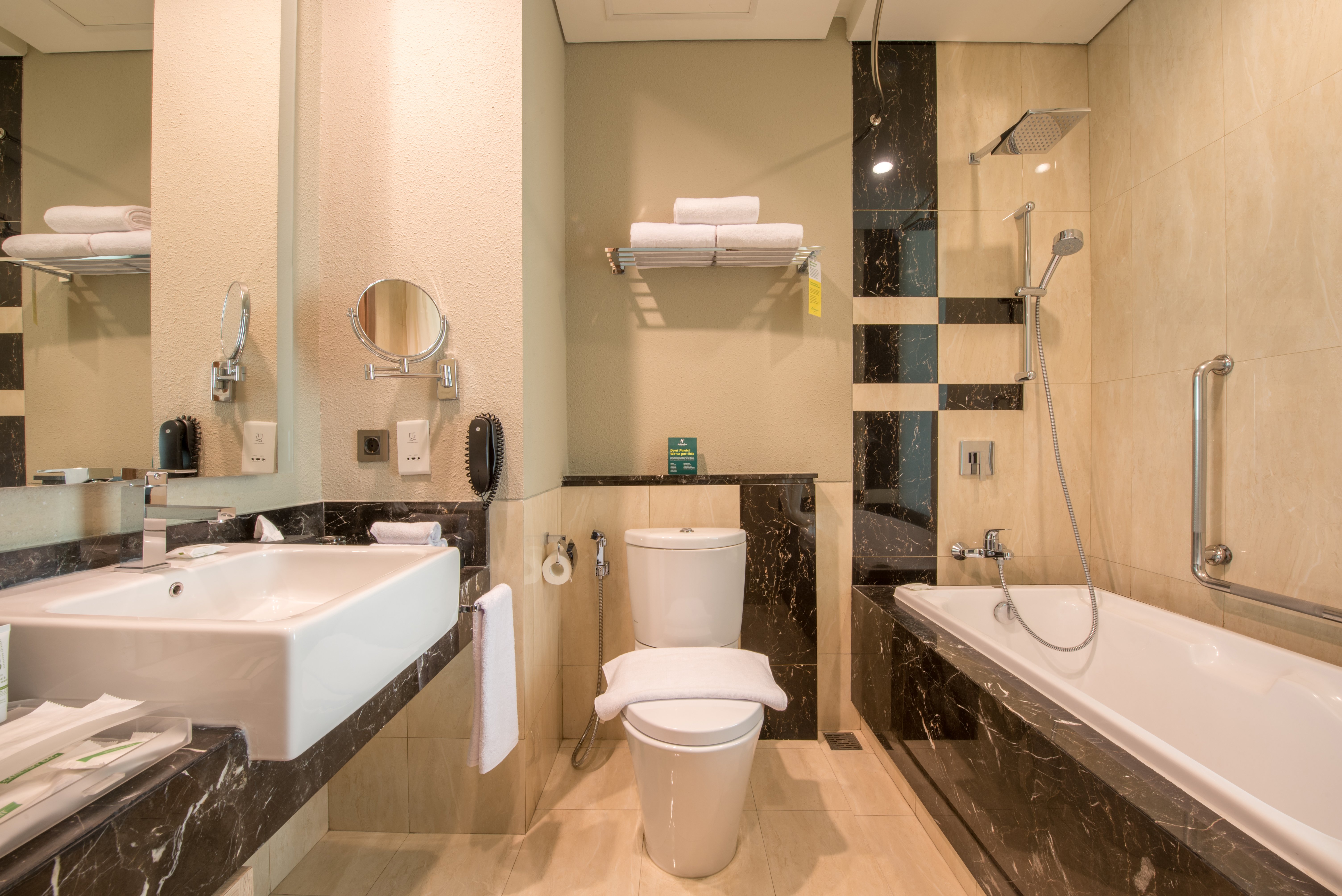 Holiday Inn Cikarang Jababeka 54/54