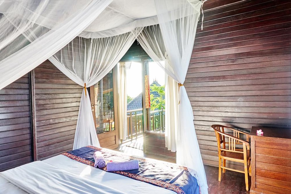 Sunrise Hut's Lembongan 35/54
