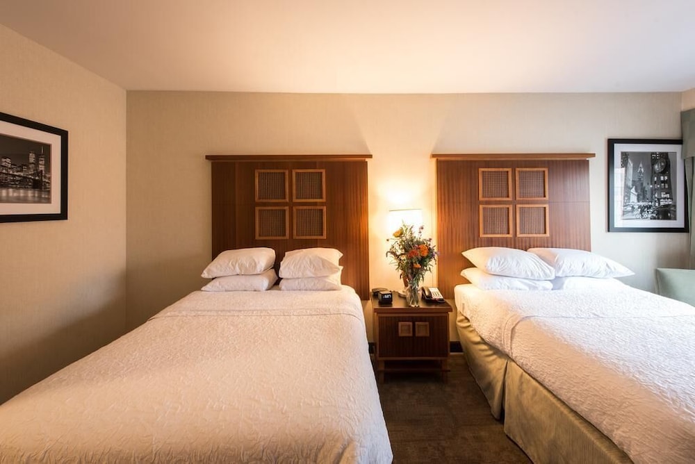 DELUXE, 2 DOUBLE BEDS, TRIBECA VIEW, CITY VIEW