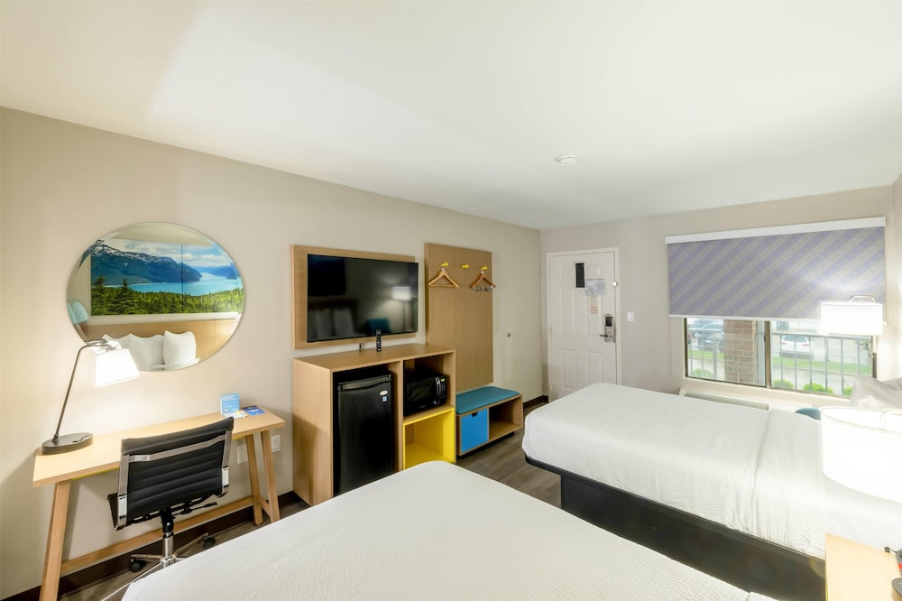 Days Inn & Suites by Wyndham Bossier City 19/50