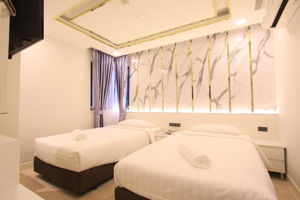 SUPERIOR, TWIN BEDS