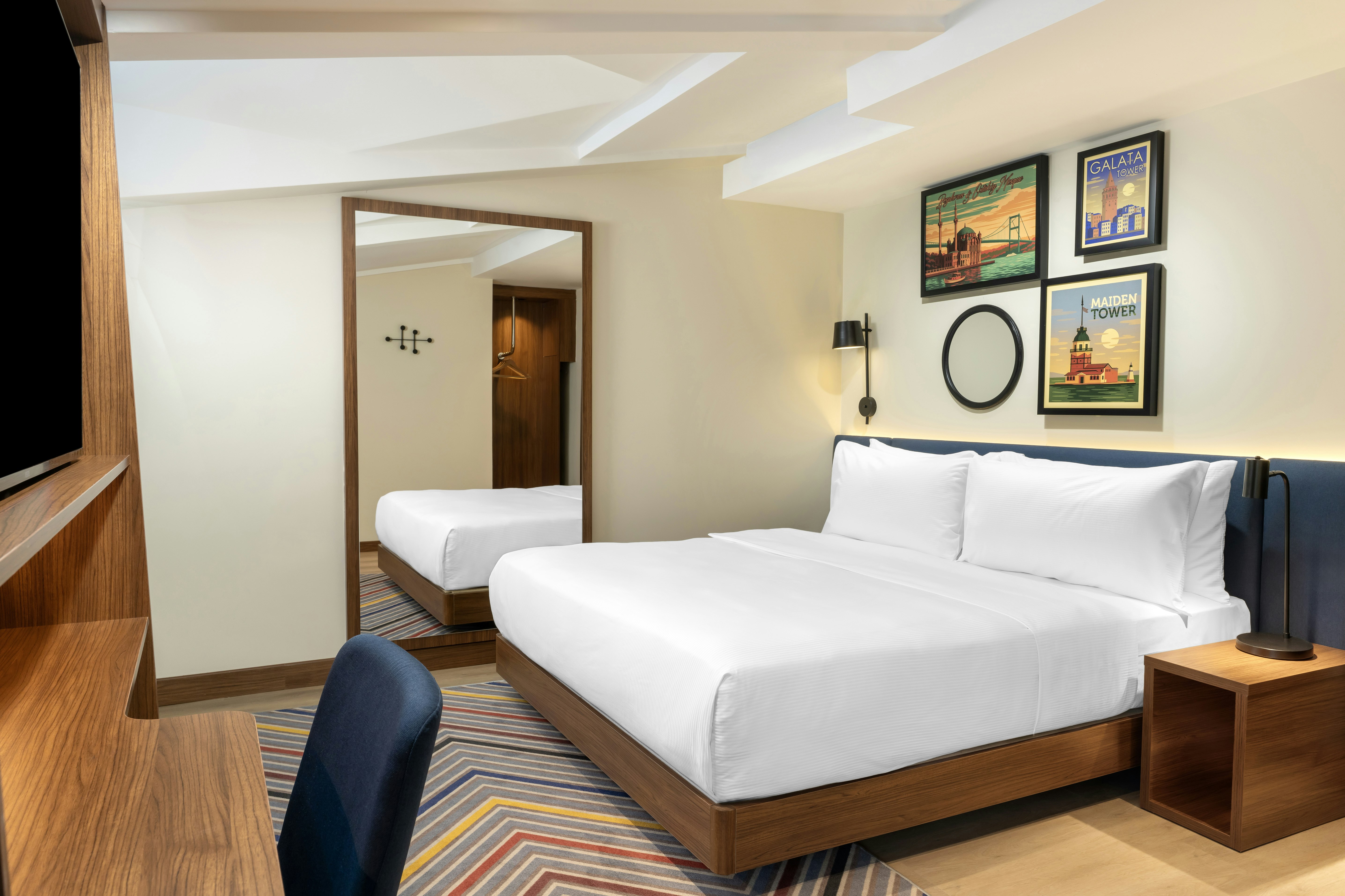 ROOM, KING BED, TERRACE