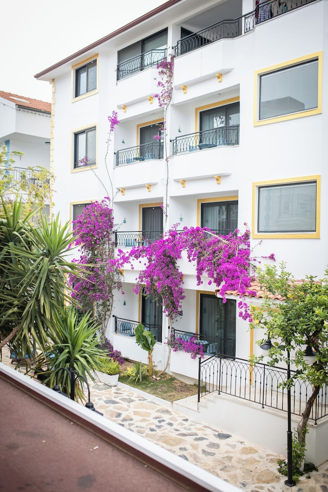 Payam Hotel 3/50