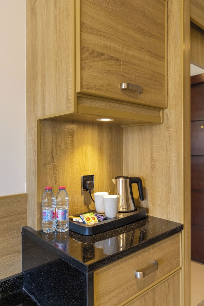 Petra Legacy Luxury Hotel 5/50