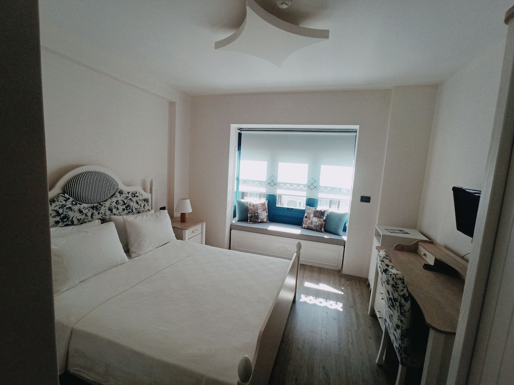 Mavi Konak Otel Alacati 36/49