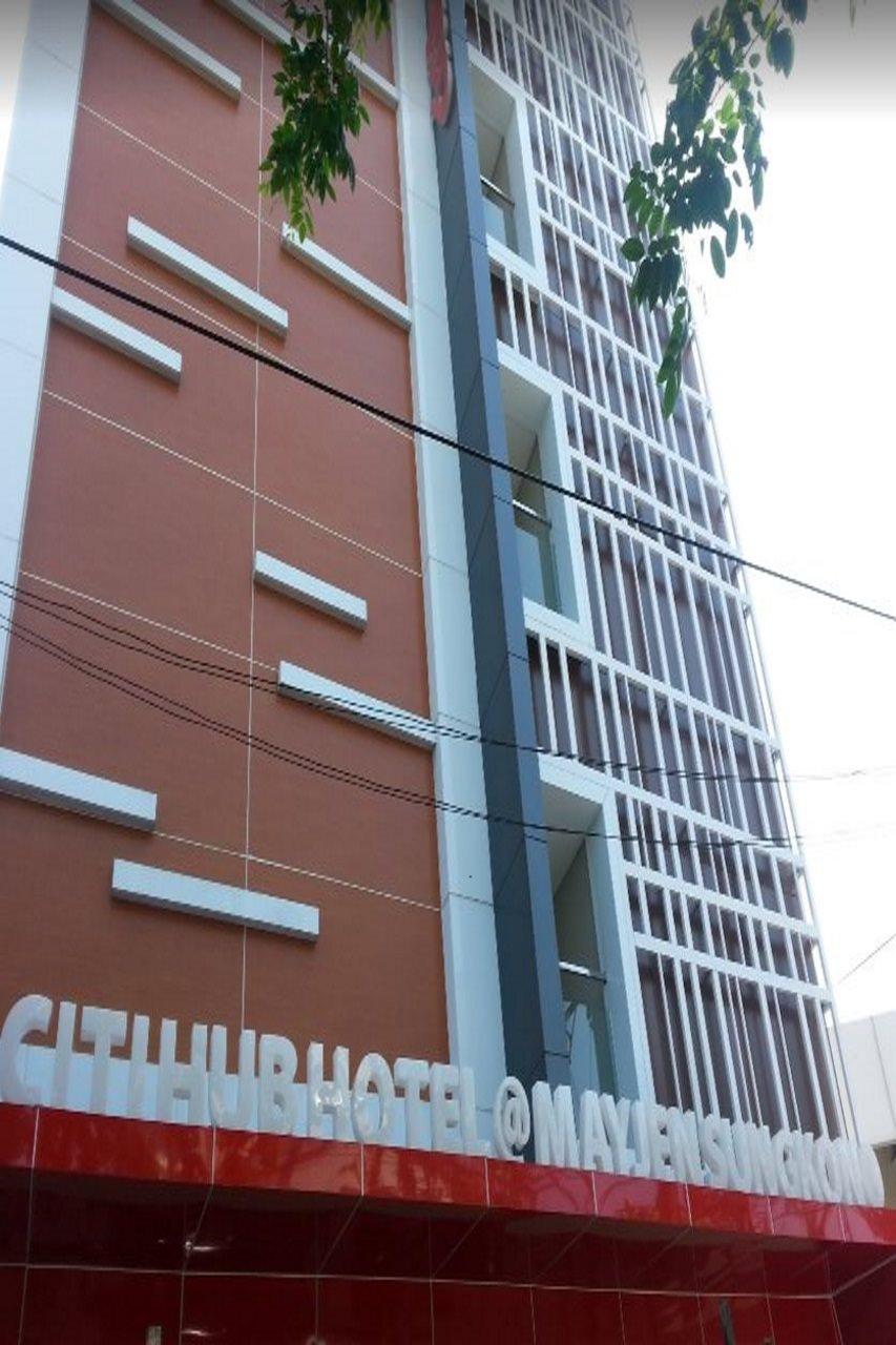 Citihub Hotel Mayjend Sungkono Surabaya 2/38