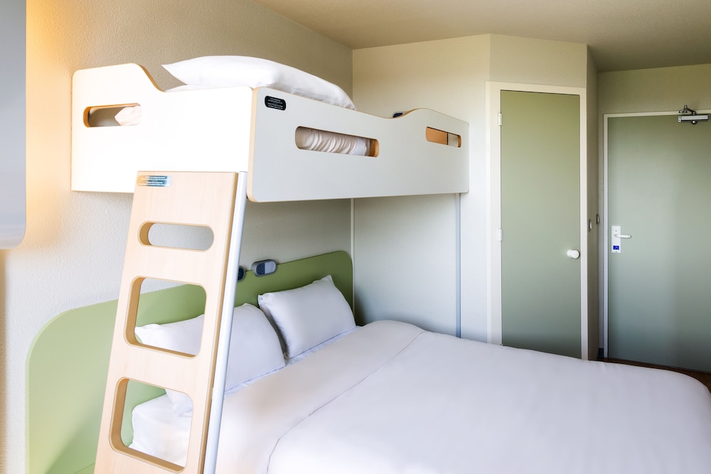 Ibis Budget Santeny 29/71