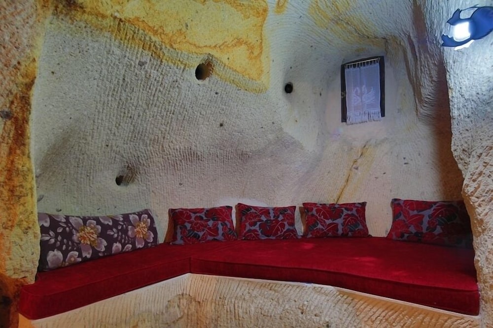 Jerveni Cave Hotel 19/47