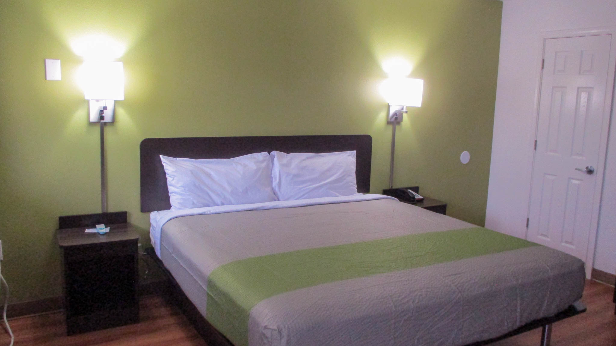 Room, King Bed, Accessible 2/6