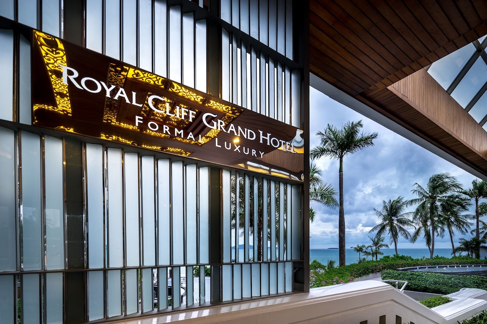 Royal Cliff Grand Hotel 4/65