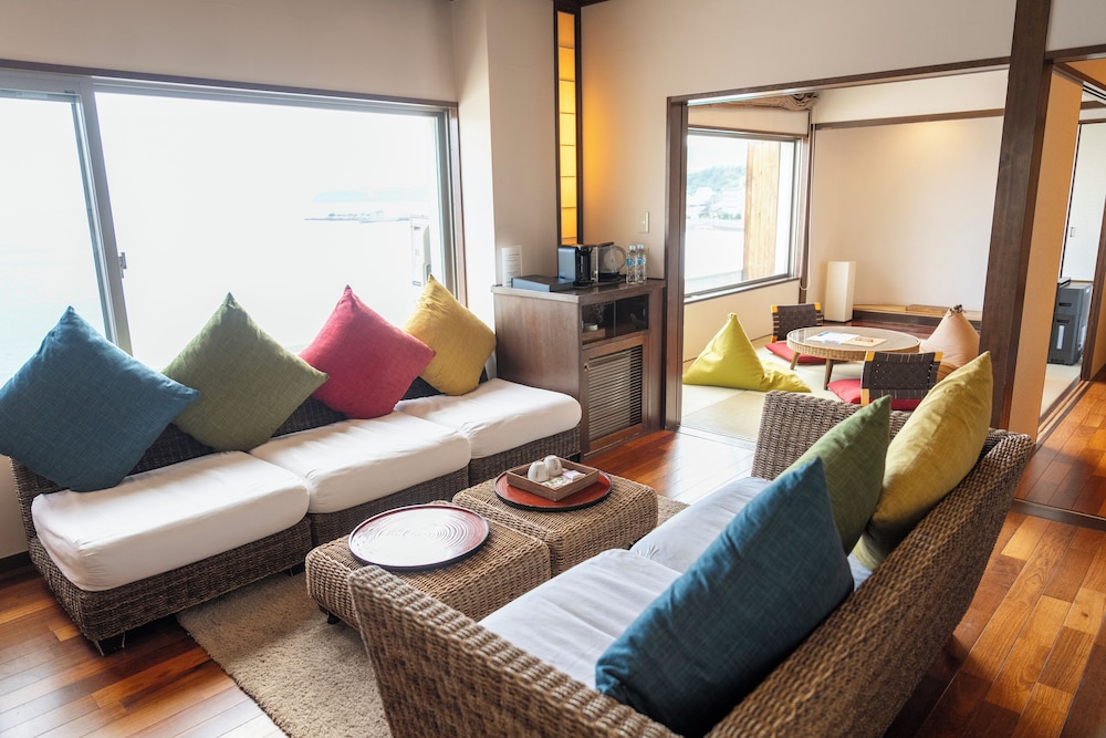 Shodoshima Kokusai Hotel 11/50