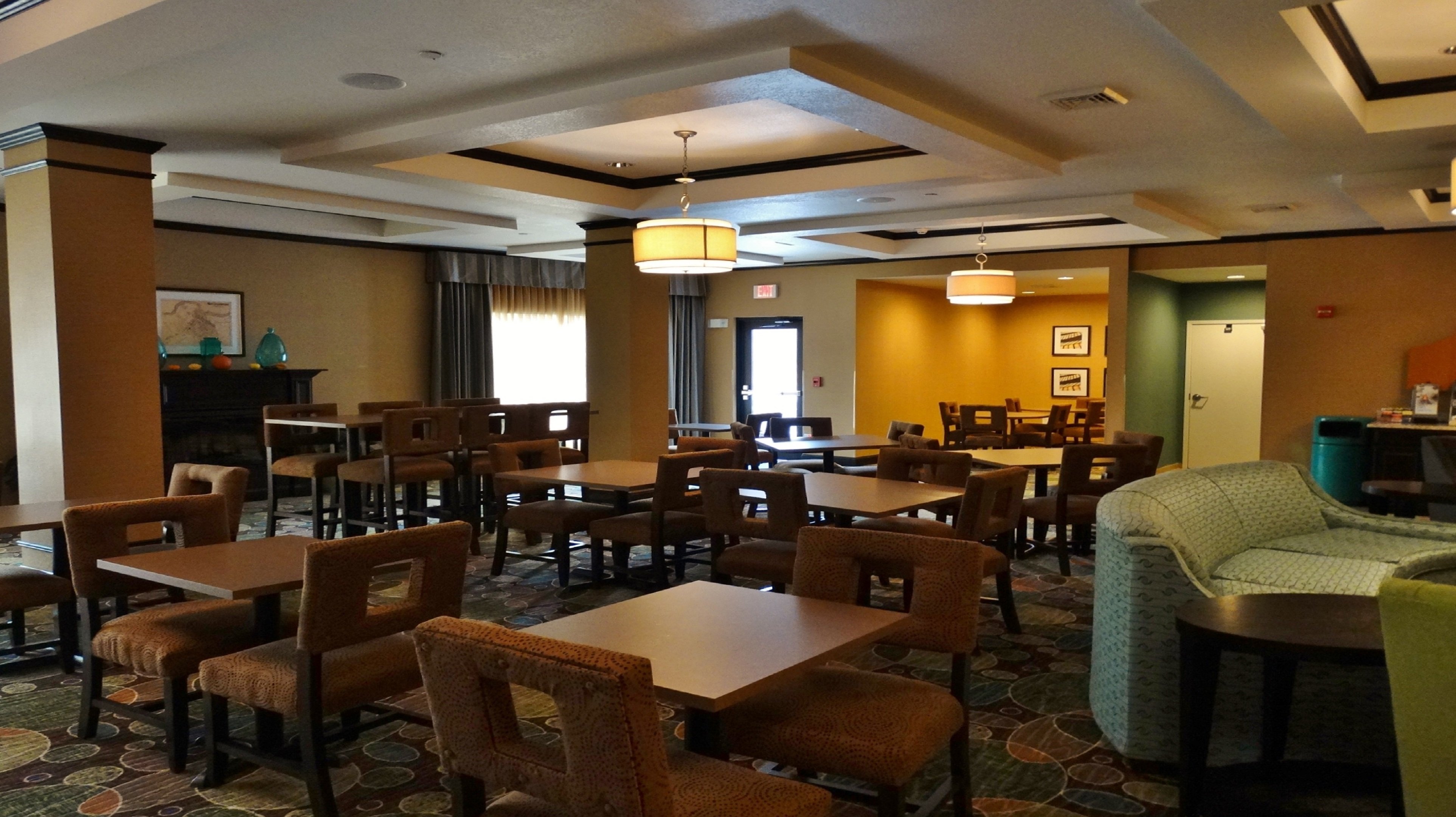 Holiday Inn Express And Suites Montgomery 58/76