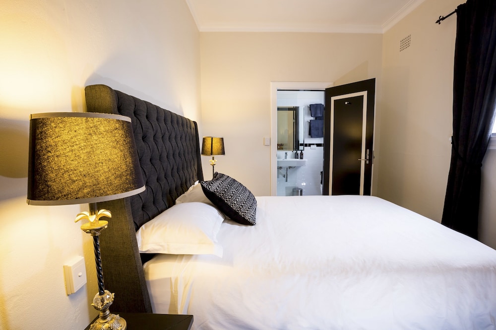 The Commercial Boutique Hotel 20/60